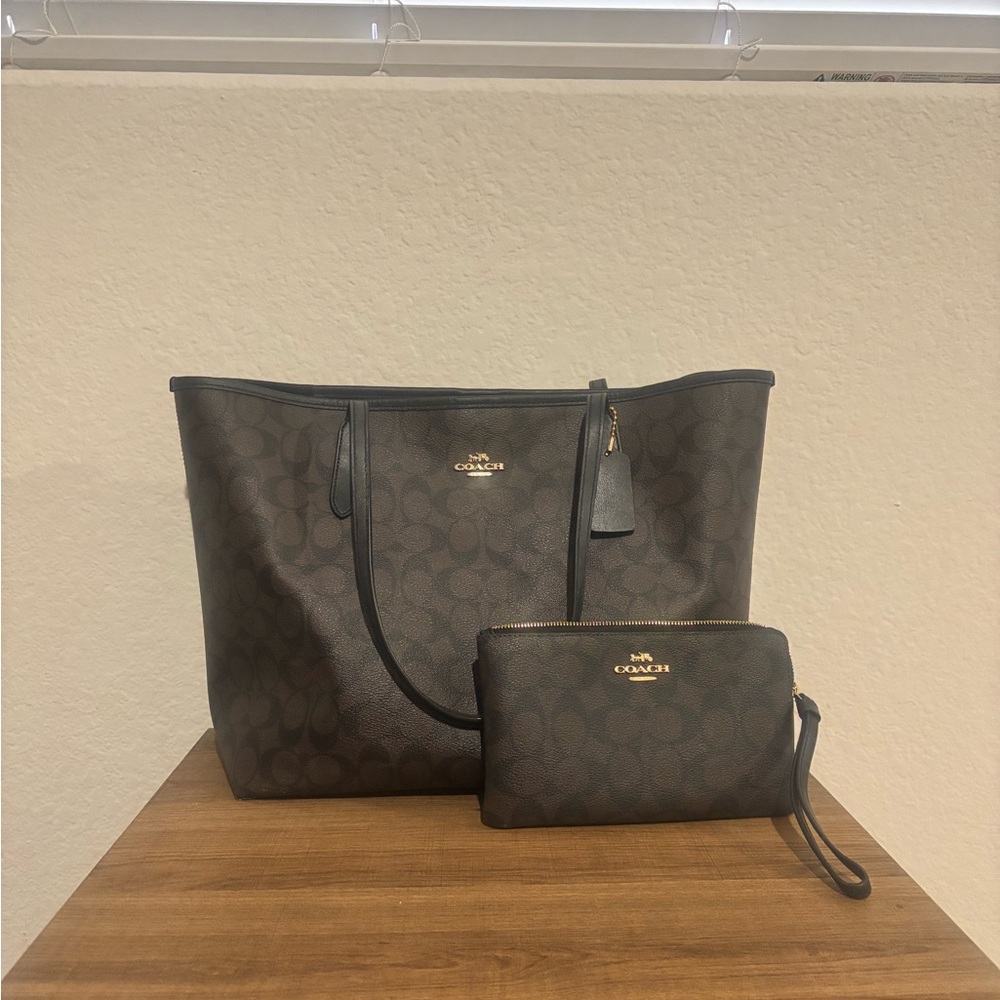 Coach City Tote with Matching Wristlet